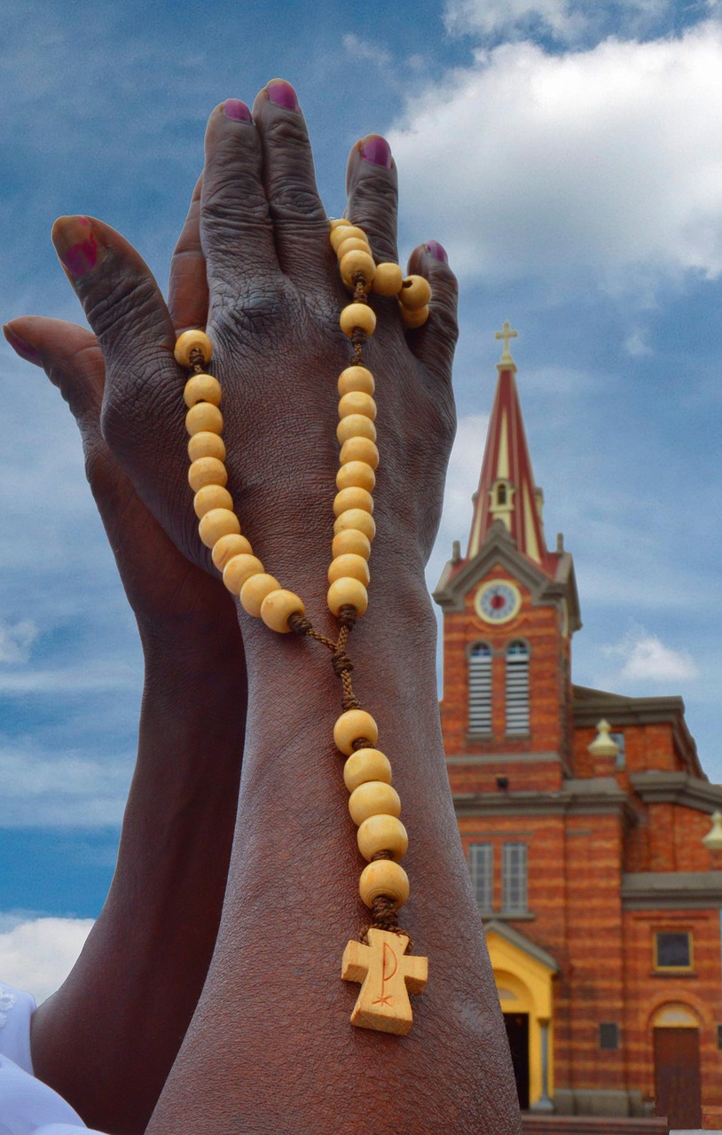 God’s Favor surrounding believers with grace